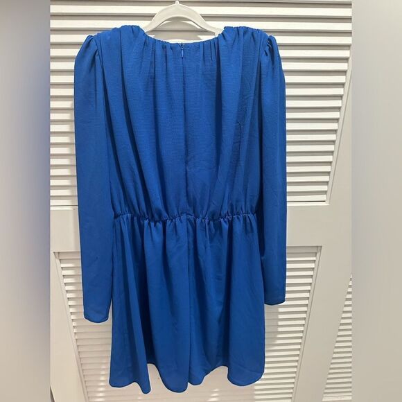 NWT Bloomingdale’s Aqua Pleaded Plunge Neckline Dress - Picture 4 of 6